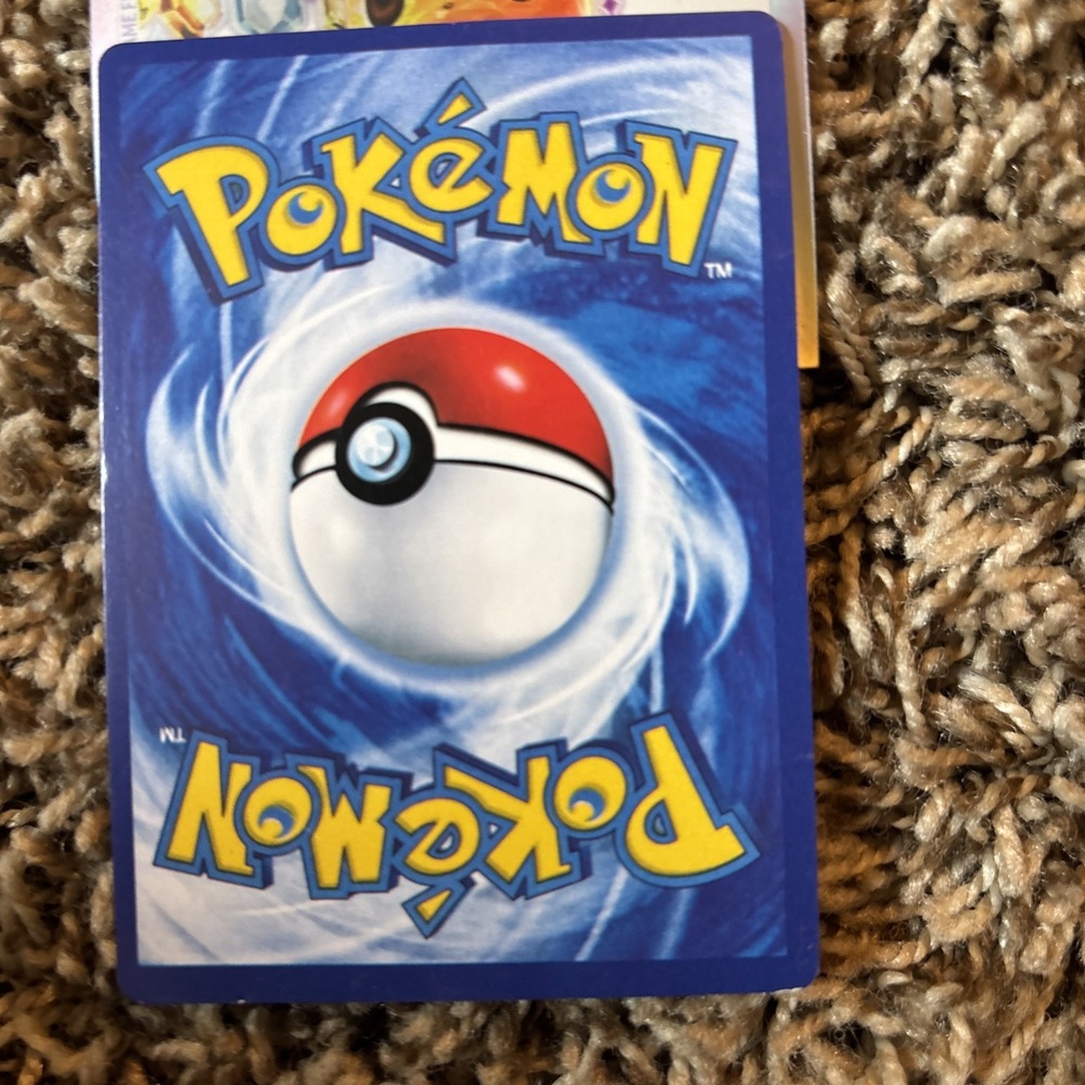Charizard - Picture 5 of 5